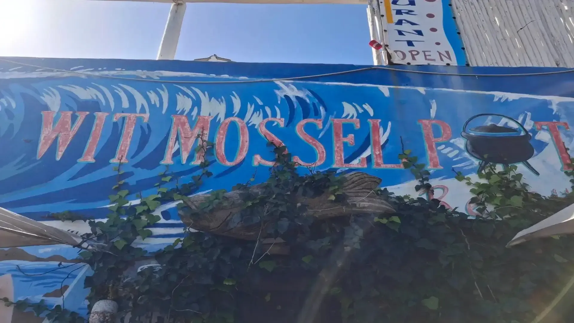 Wit Mossel Pot Enterance