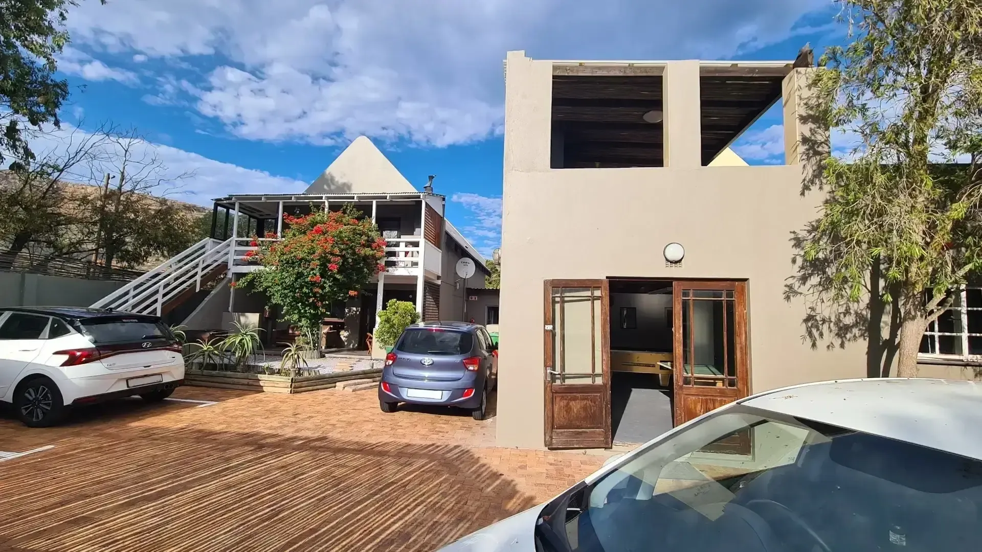 Front of Elands Bay Guest House